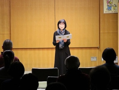朗読の様子