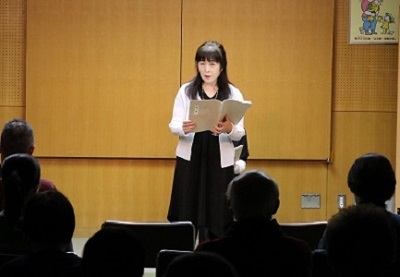 朗読の様子